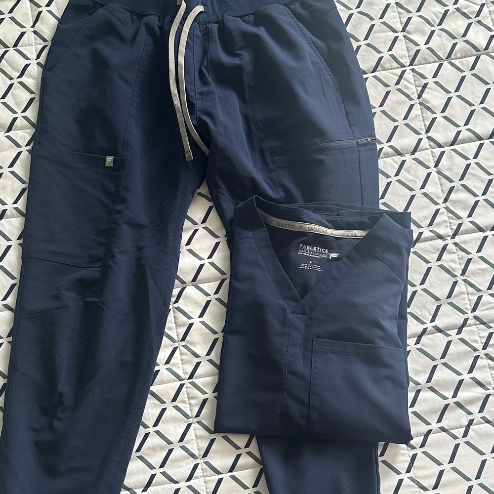 Fabletics Scrub Set Navy